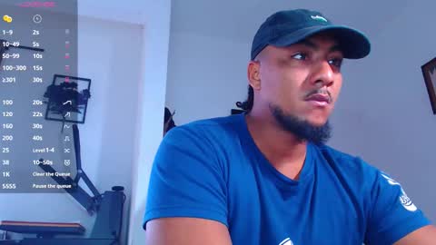 Snapshot of yosoy_enzo2020 chatting on 10/27/25, 12:31 Enzo online show from 10/27/25, 12:31