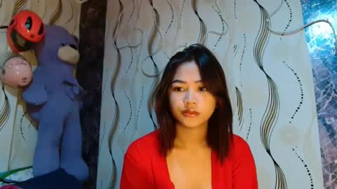 Snapshot of yosufloversweet chatting on 11/19/25, 12:05 fin online show from 11/19/25, 12:05