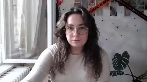 Snapshot of you_aurora chatting on 09/28/25, 02:00 Aurora online show from 09/28/25, 02:00