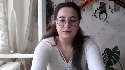 Snapshot of you_aurora chatting on 10/02/25, 10:11 Aurora online show from 10/02/25, 10:11