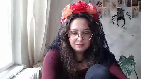 Snapshot of you_aurora chatting on 10/13/25, 10:15 Aurora online show from 10/13/25, 10:15