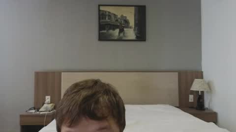 Snapshot of you_dream_ chatting on 04/14/26, 05:02 you_dream_ online show from 04/14/26, 05:02