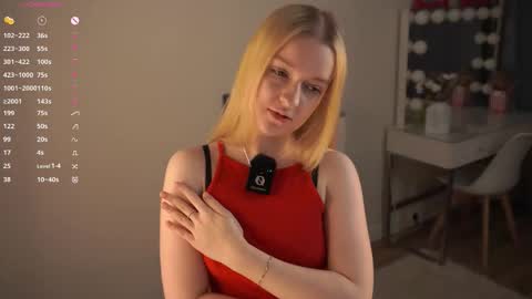 Elizabeth brunette -- Darline blonde  online show from 10/23/25, 07:34