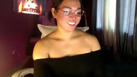 Snapshot of you_should_try chatting on 01/08/25, 05:27 Denice online show from 01/08/25, 05:27