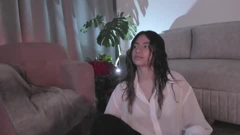 Mar  online show from 10/10/25, 02:21