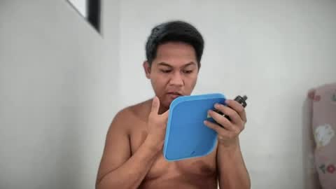 Snapshot of youbigboy_amon chatting on 06/20/26, 08:17 youbigboy_amon online show from 06/20/26, 08:17