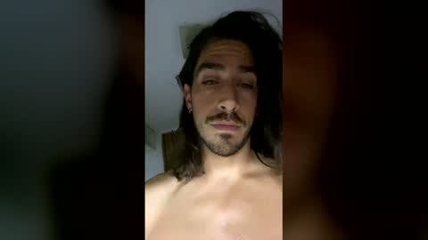 Snapshot of youcallmerobert chatting on 04/15/26, 10:22 youcallmerobert online show from 04/15/26, 10:22