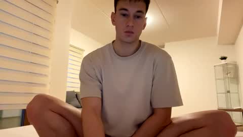 Snapshot of youcan__ chatting on 01/22/25, 02:14 youcan__ online show from 01/22/25, 02:14