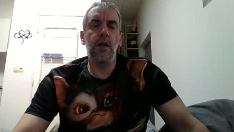 Snapshot of youdeservit chatting on 02/16/25, 07:16 CrayZio online show from 02/16/25, 07:16