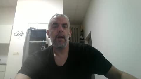 Snapshot of youdeservit chatting on 02/10/26, 06:39 CrayZio online show from 02/10/26, 06:39