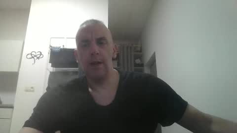 Snapshot of youdeservit chatting on 03/29/26, 09:48 CrayZio online show from 03/29/26, 09:48
