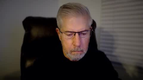 Colorado Guy Straight online show from 11/18/25, 02:50