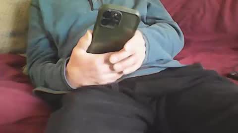 Snapshot of youneverknowimight2 chatting on 03/09/25, 10:52 kindahorny online show from 03/09/25, 10:52