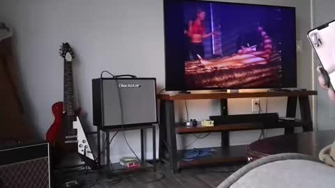 Snapshot of youneverknowimight2 chatting on 02/25/26, 08:07 kindahorny online show from 02/25/26, 08:07