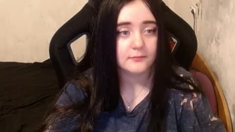 your_8a8y online show from 01/07/25, 01:24