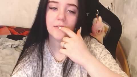 your_8a8y online show from 10/01/25, 10:21