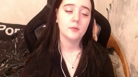 your_8a8y online show from 10/14/25, 07:31