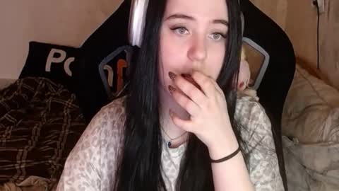 your_8a8y online show from 11/20/25, 11:32