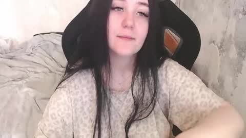 your_8a8y online show from 03/25/26, 07:14