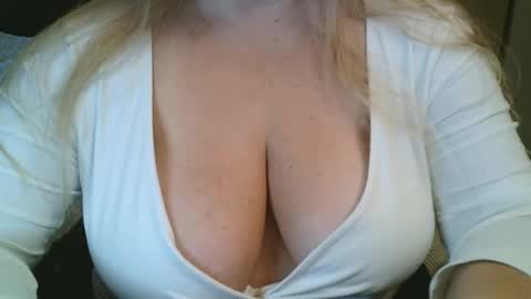 Snapshot of your__maria chatting on 02/28/26, 07:53 Maria Love online show from 02/28/26, 07:53