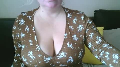 Snapshot of your__maria chatting on 04/02/26, 06:55 Maria Love online show from 04/02/26, 06:55