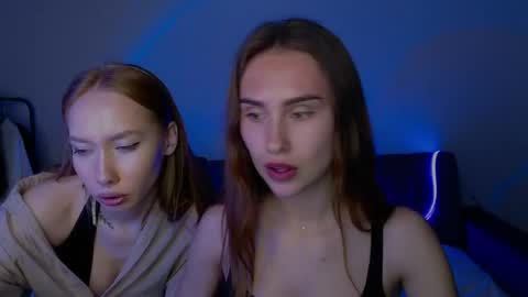 Snapshot of your_ameliaa chatting on 04/19/26, 06:10 Amelia online show from 04/19/26, 06:10