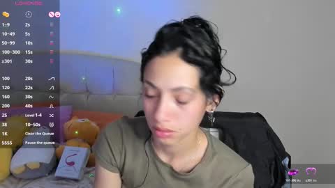 Snapshot of your_beck chatting on 12/20/25, 12:34 mia3 online show from 12/20/25, 12:34