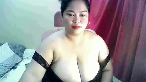 your_big_boobs online show from 09/22/25, 12:12