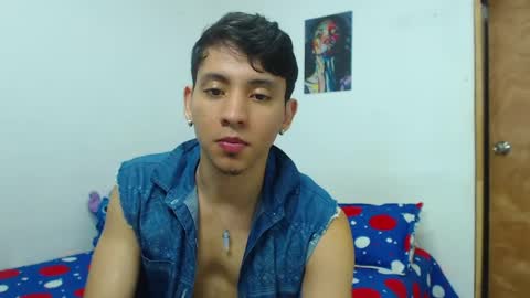 Snapshot of your_boy_hot chatting on 05/03/26, 11:38 your boy online show from 05/03/26, 11:38