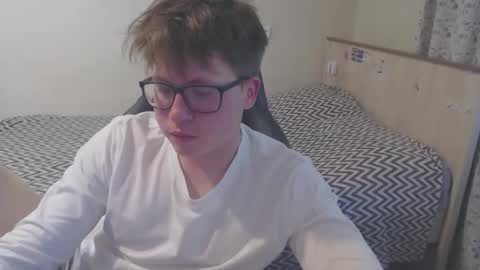 Max online show from 05/28/26, 08:44