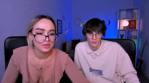 your bunny12 online show from 11/28/25, 01:14