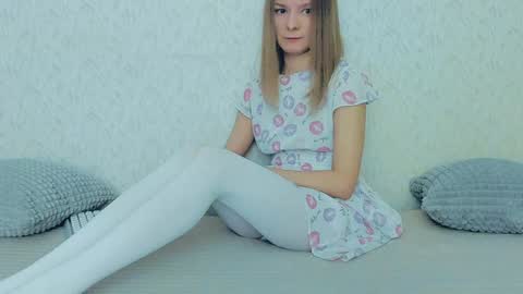 Lily online show from 01/07/25, 04:50