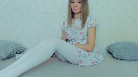 Lily online show from 01/08/25, 10:37