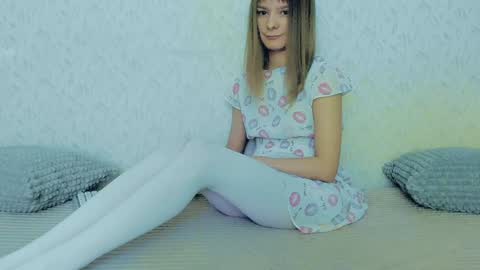 Lily online show from 02/04/25, 11:27