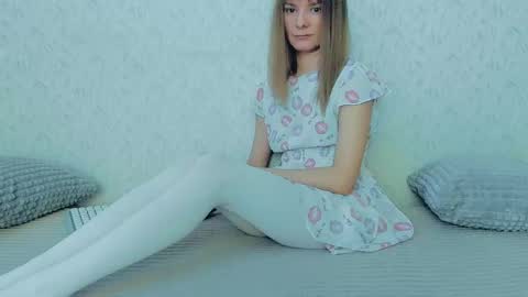 Lily online show from 02/26/25, 04:47