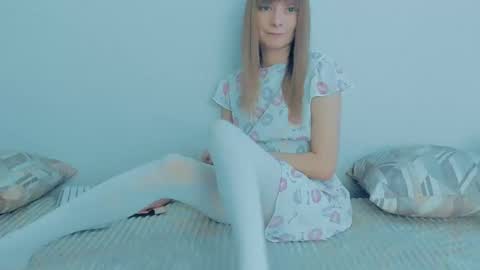 Lily online show from 10/14/25, 04:02