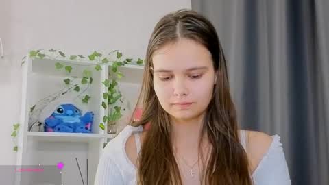 Julia Next stream  online show from 02/06/26, 02:53