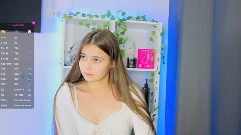 Julia Next stream  online show from 02/08/26, 06:22