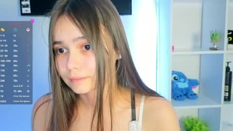 Snapshot of your_casual_vibes chatting on 04/14/26, 06:14 Julia Next stream online show from 04/14/26, 06:14