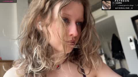 Snapshot of your_coraline_ chatting on 01/17/25, 07:41 your_coraline_ online show from 01/17/25, 07:41