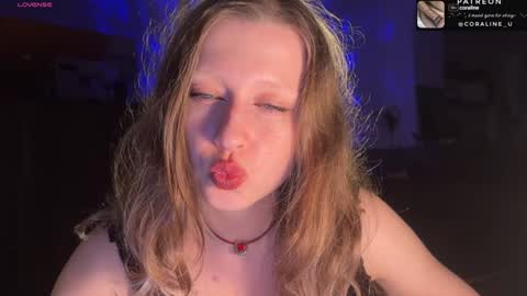 Snapshot of your_coraline_ chatting on 01/29/25, 01:07 your_coraline_ online show from 01/29/25, 01:07