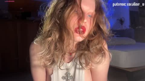 Snapshot of your_coraline_ chatting on 02/06/25, 06:13 your_coraline_ online show from 02/06/25, 06:13