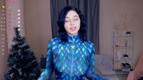 Lina online show from 12/30/24, 10:43