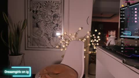 Isabella online show from 12/09/24, 03:40