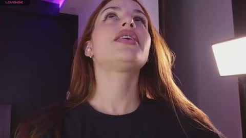 Snapshot of your_dream1217 chatting on 03/04/25, 11:11 Valery online show from 03/04/25, 11:11