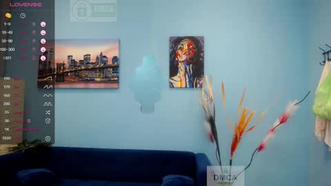 Snapshot of your_dream_04 chatting on 01/30/25, 12:27 Erica online show from 01/30/25, 12:27