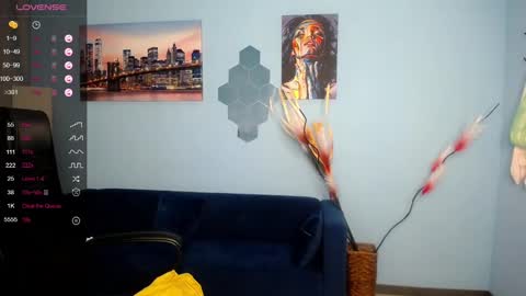 Snapshot of your_dream_04 chatting on 02/05/25, 10:19 Erica online show from 02/05/25, 10:19