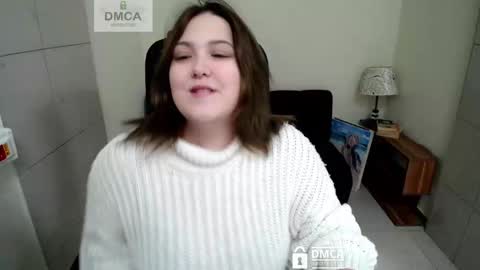 Snapshot of your_dream_04 chatting on 02/15/25, 09:16 Erica online show from 02/15/25, 09:16