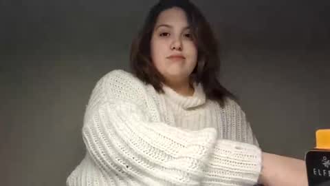 Snapshot of your_dream_04 chatting on 02/24/25, 01:53 Erica online show from 02/24/25, 01:53