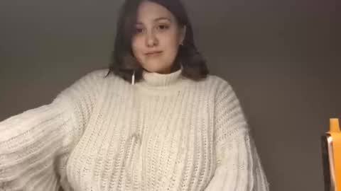 Snapshot of your_dream_04 chatting on 02/27/25, 10:15 Erica online show from 02/27/25, 10:15